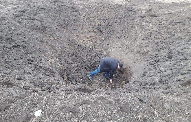 На Дніпропетровщині ворожа ракета поцілила у шкільний стадіон
