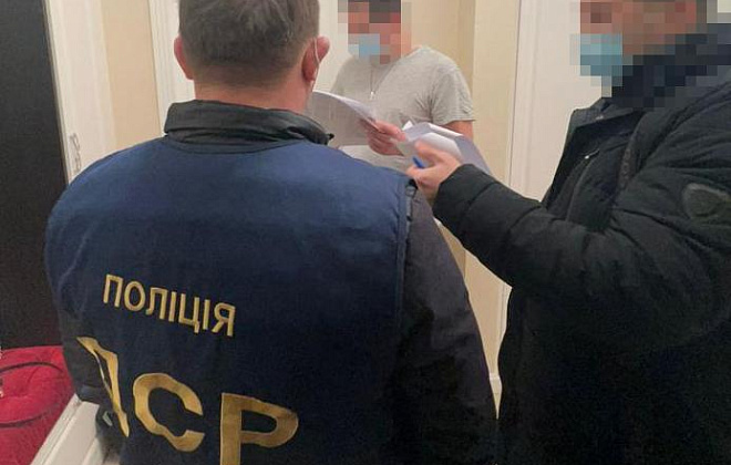 Разоблачение должностных лиц «Киевводоканала»: на фиктивных договорах они украли 1,3 млн гривен 
