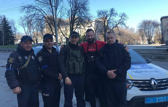 Поліцейські офіцери громад та мешканці Дніпропетровської області долучились до волонтерської допомоги ЗСУ