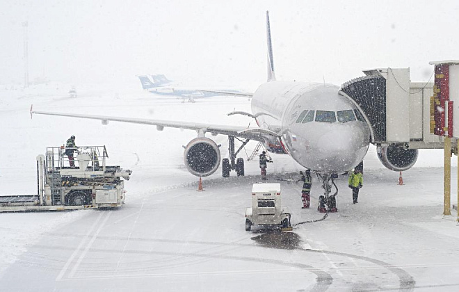 Снежный коллапс: в аэропорту Борисполь отменяются и задерживаются рейсы