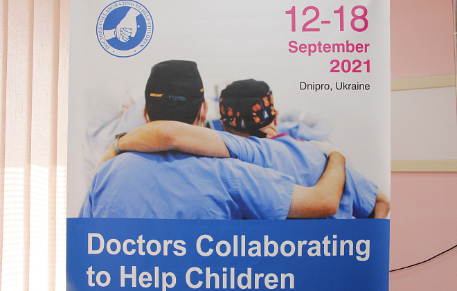 Найкращі лікарі США безкоштовно оперували дітей у Дніпрі і планують продовжувати цю місію у наступні роки