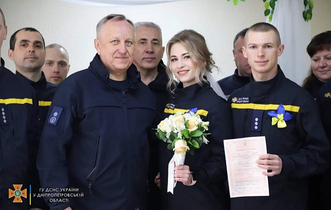 Війна не стане на заваді: на Дніпропетровщині народилася нова сім'я рятувальників