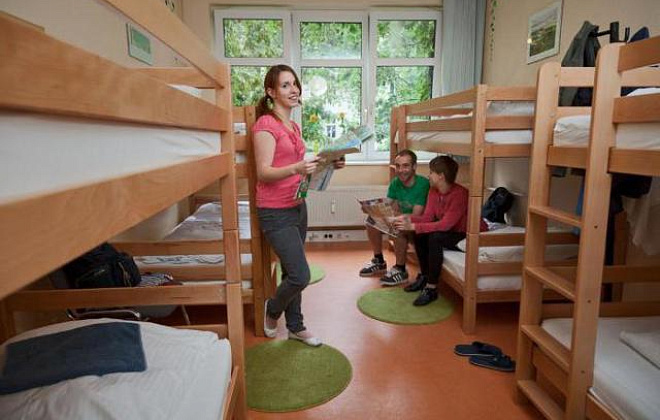 Украинцам разрешат приватизировать комнаты в общежитиях