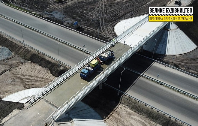 На Решетиловской трассе завершают строительство моста и двух транспортных развязок