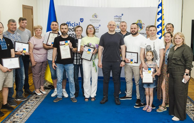 Шістнадцять мешканців Дніпропетровщини отримали звання «Почесний донор»