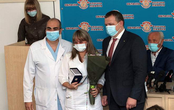 Лікарі Дніпропетровщини провели першу в регіоні аутотрансплантацію кісткового мозку 4-річній дитині з онкологічним захворюванням 