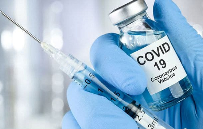 Украина вводит бустерную дозу вакцины от Covid-19 для людей старше 60 лет