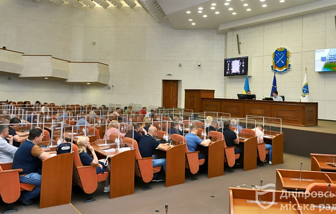 Керівник лікарні Мечникова, який напередодні заявив про загрозу її рейдерського захоплення, не підтримав ініціативу Філатова про передачу цієї справи правоохоронцям