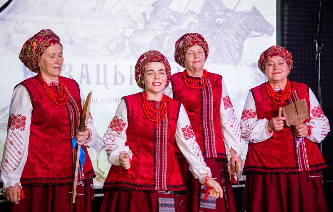 Три фольклорні колективи області презентували козацькі пісні Дніпропетровщини