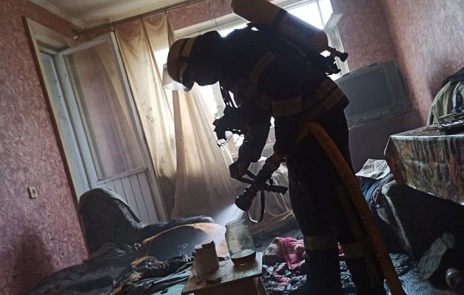 В Одессе загорелась квартира: пожарники спасли мужчину 