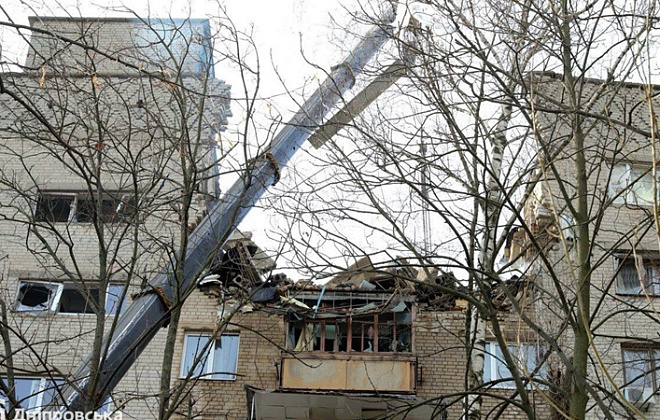 18 квартир будинку на вул. Бажова, куди вдарив російський «шахед», тимчасово відселять: місто компенсує власникам оренду житла