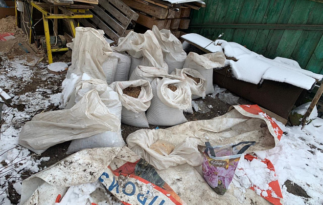 Плата за янтарь: жителю Ровенской области вручили подозрение за незаконную транспортировку и хранение 400 кг камня