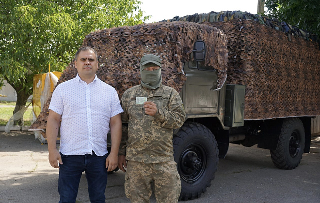 27-ий пішов: Дніпропетровськгаз подарував вантажівку захисникам України (ВІДЕО)