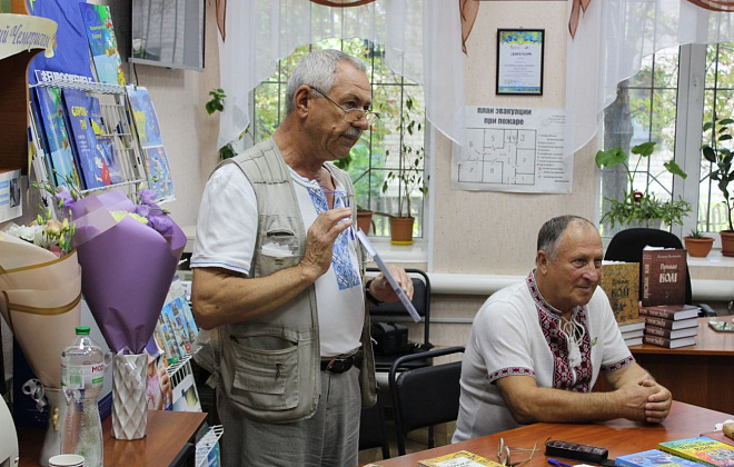 У громадах області проходять творчі зустрічі з письменниками Дніпропетровщини 