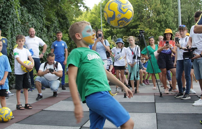 Україна єдина: у Дніпрі до Дня Незалежності відбулася традиційна дитяча патріотична гра «Котигорошко»