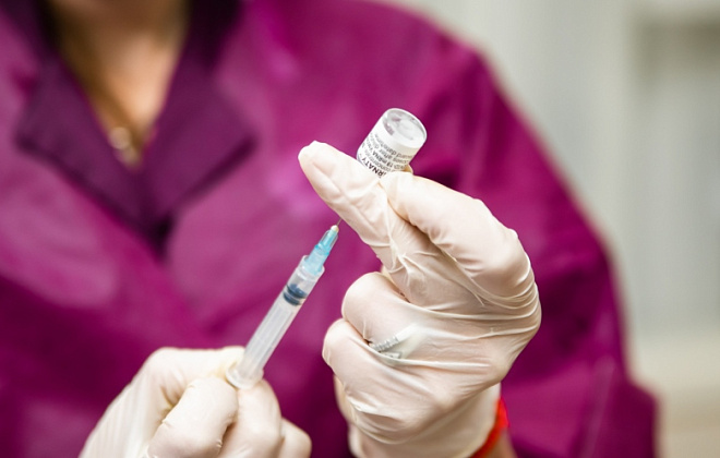 Понад мільйон мешканців Дніпропетровщини завершили вакцинацію від коронавірусу 