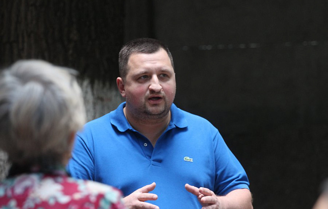 «Двори для життя» в Днепре набирает обороты: Дмитрий Щербатов встретился с жителями Центрального района