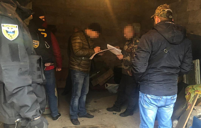 В Кировоградской области работники локомотивного депо УЗ похищали и перепродавали топливо