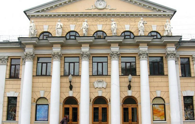 В Днепропетровском театре драмы и комедии обновляют свет и звуковую аппаратуру