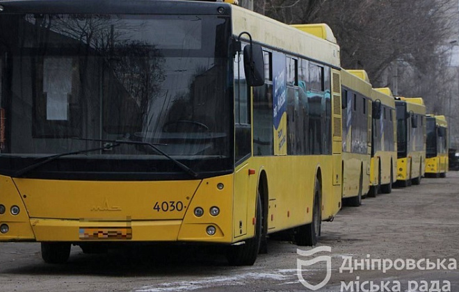 Комунальні автобуси Дніпра перевезли вже 600 тис. пасажирів
