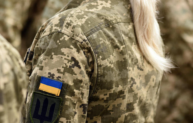 Мобилизировались: украинки ответили на решение, обязывающее их встать на воинский учет, рекордным количеством подписей