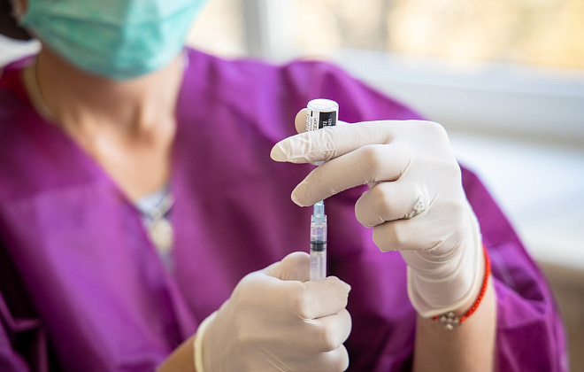 На Дніпропетровщині COVID-вакцинацію завершили вже понад півмільйона людей 