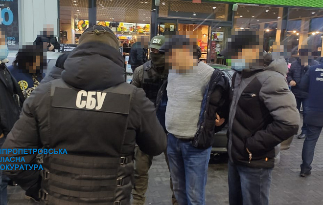 На Днепропетровщине задержали общественника, который вымогал с предпринимателей деньги
