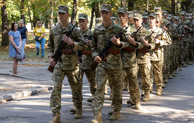 У Дніпрі в одному з університетів курсанти присягнули на вірність державі