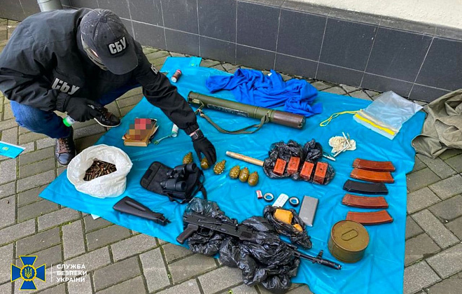 СБУ в центре Киева обнаружила арсенал боеприпасов