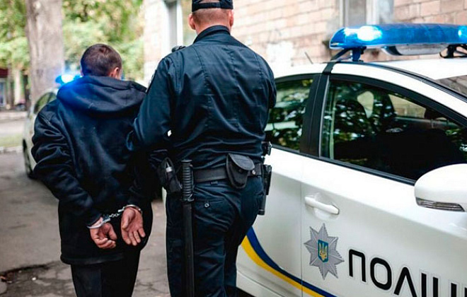 В Николаеве 29-летний мужчина умер во время задержания полицией