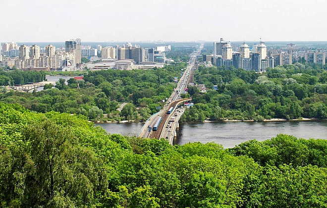 В Киеве на берегу Днепра планируют обустроить современную зеленую зону 