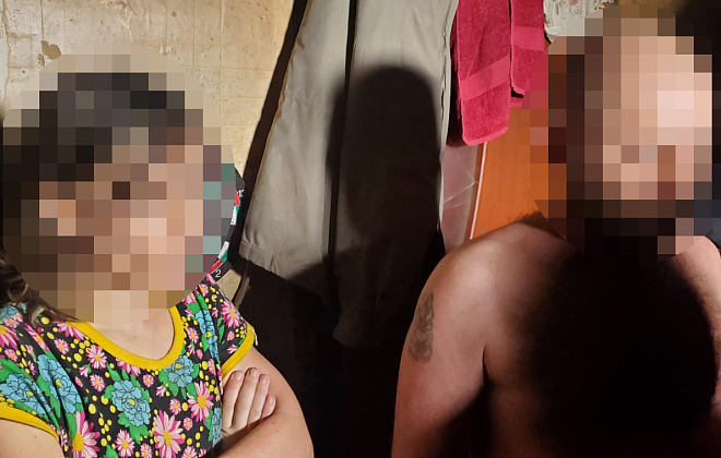 Жительницу Кировоградской области и ее сожителя задержали за развращение собственных детей 