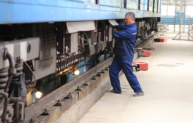 Для безпеки перевезень: поїзди метрополітену Дніпра проходять техобслуговування та ремонт