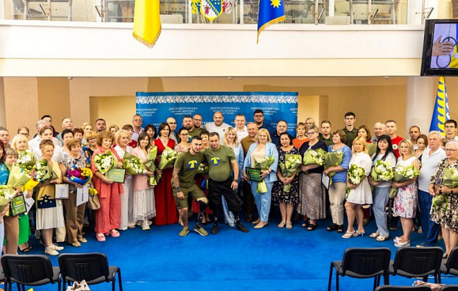 На Дніпропетровщині напередодні професійного свята відзначили медиків
