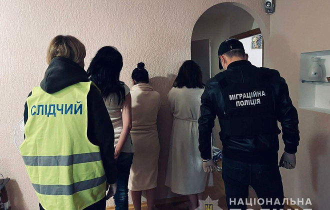В Киеве полиция задержала группу  сутенеров 