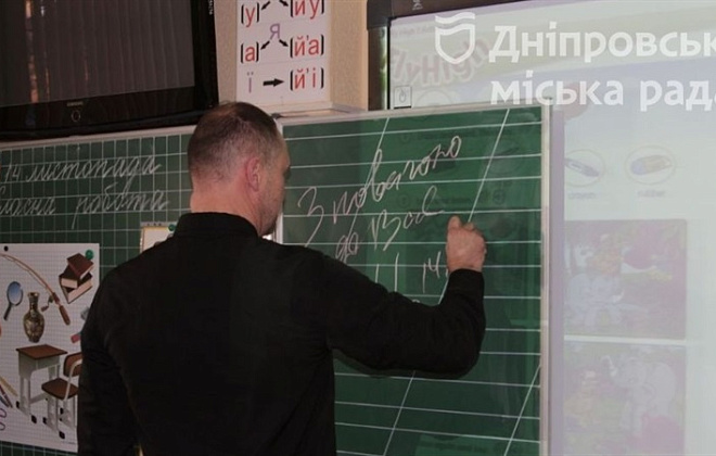 Міністр освіти і науки України відвідав укриття у дніпровських школах