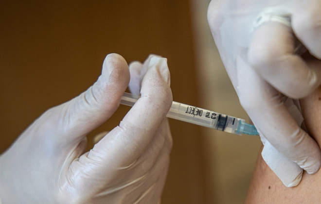 Понад 1 млн 153 тис мешканців Дніпропетровщини завершили курс вакцинації від COVID-19 