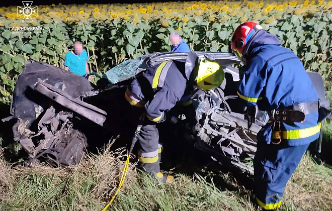 Смертельна ДТП у Павлоградському районі: вночі «Skoda» зіткнулася з «КРАЗом»