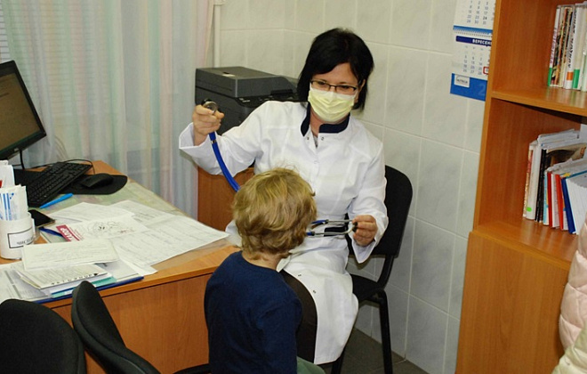 Близько двохсот переселенців працевлаштували до медичних закладів Дніпра