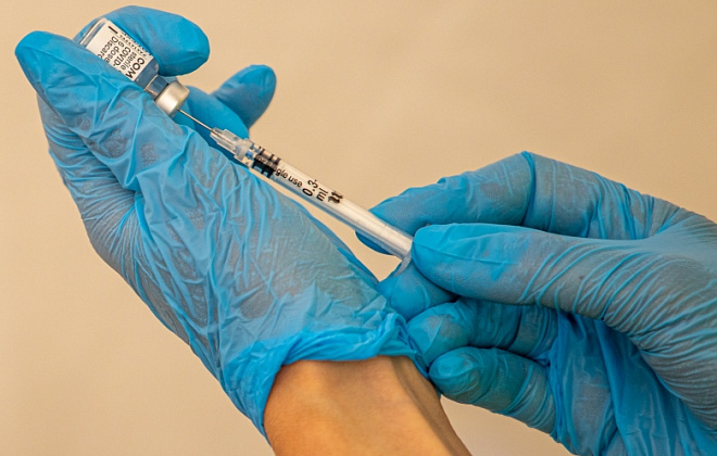 Майже 958 тис мешканців Дніпропетровщини завершили курс вакцинації від коронавірусу