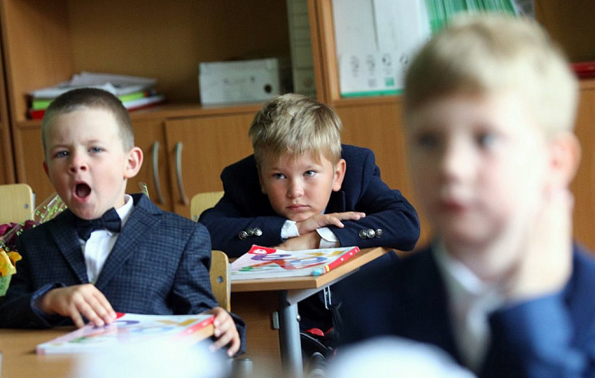 В шести городах Украины школьники будут учиться летом