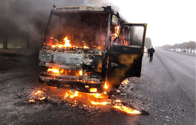 На трассе Днепр-Кривой Рог сгорел пассажирский автобус