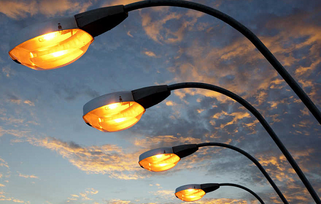 У 2022-у основні вулиці Новомосковська отримають сучасне освітлення: місто починає співпрацю з фінською компанією NEFCO